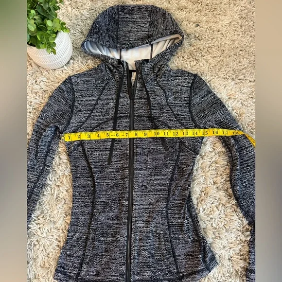 Lululemon Hooded Define Jacket Nulu in Twillines Black and White - Picture 5 of 15